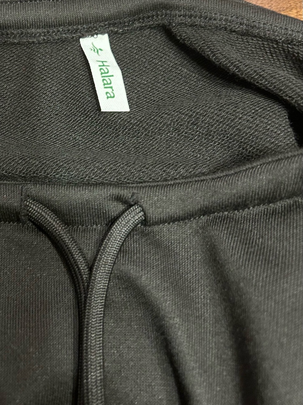 Halara Cropped Sweatshirt Size XS Black Crewneck New without tags - Picture 6 of 6
